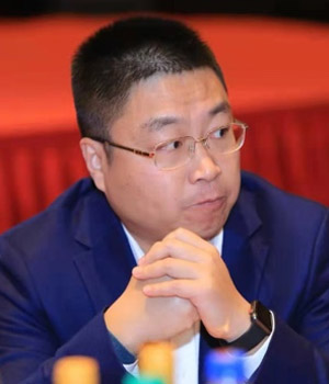 梁良